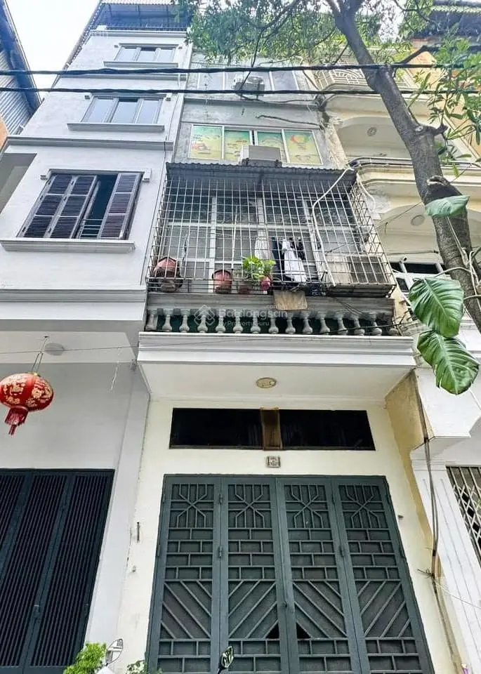 DUY NHẤT Hai Bà Trưng, Nhà mặt ngõ phân lô 2 ô tô tránh nhau, vỉa hè, ở và kinh doanh