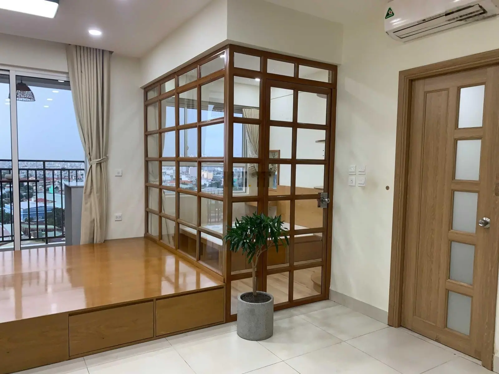 Cần tiền bán gấp căn hộ RichStar nội thất cao cấp chỉ 2.735tỷ
