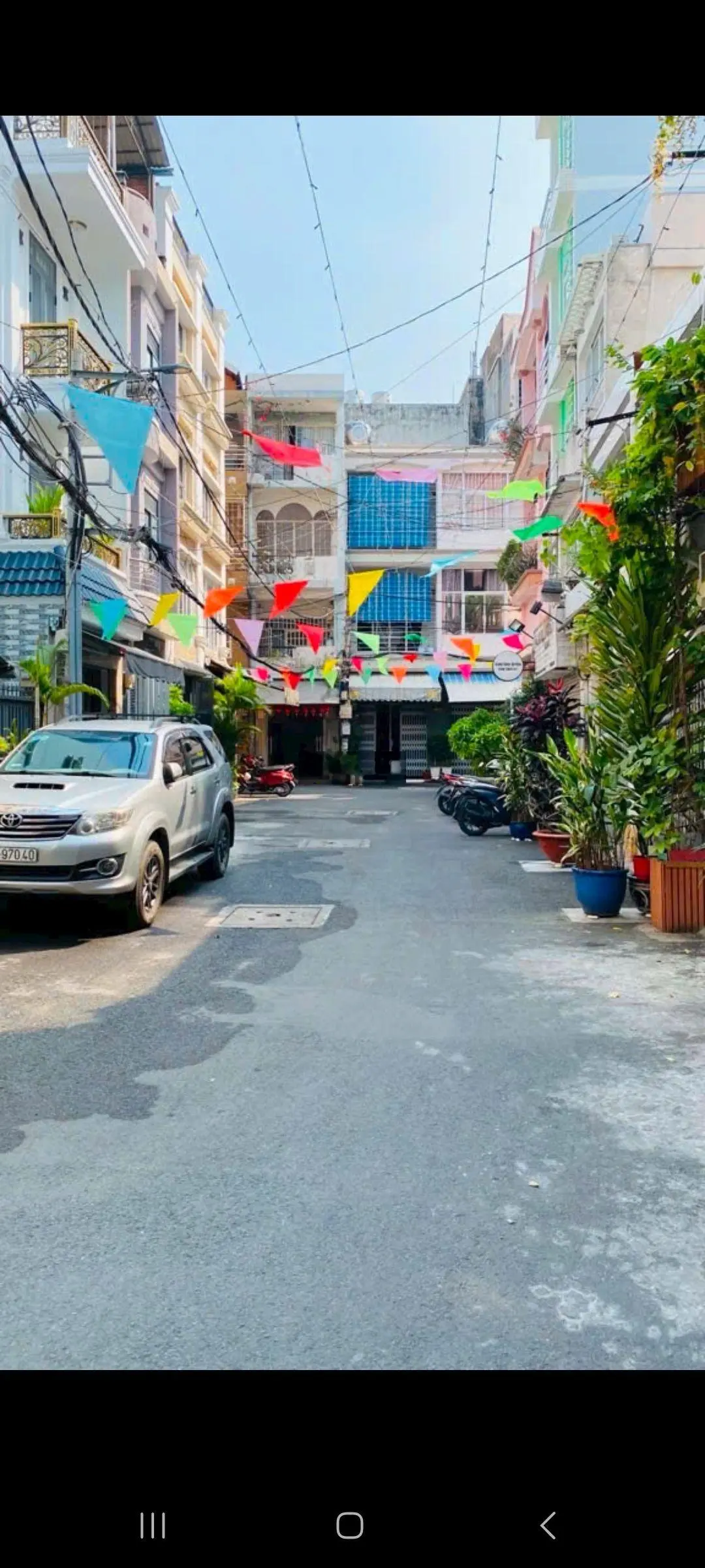 Giảm 1 tỷ huỳnh văn bánh phú nhuẫn hxt né. sát mặt tiền 44m 4tâng 5pn còn 10 tỷ.