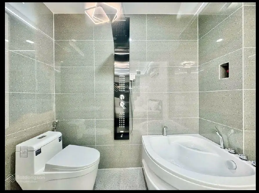 Bán gấp nhà 5 tầng 66m2, full nội thất cao cấp, đối diện Emart Gò Vấp