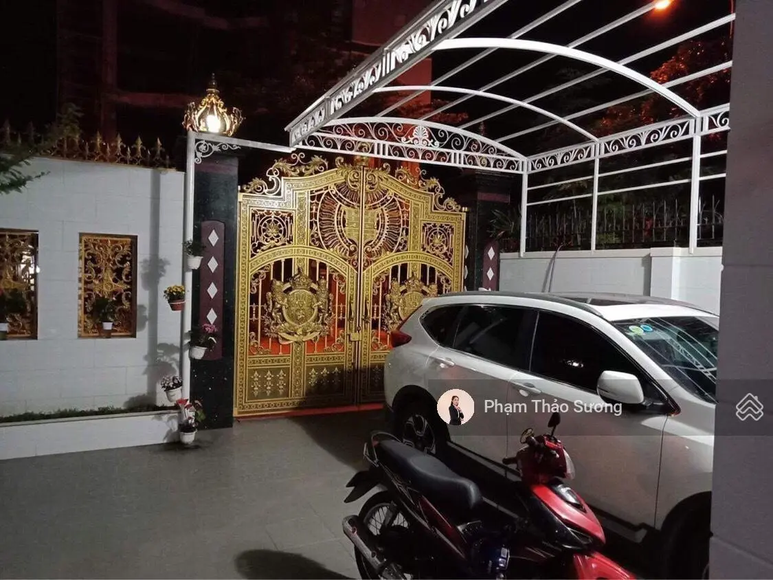 Siêu phẩm! Bán biệt thự 200m2 khu nội bộ - kế Global City, Đỗ Xuân Hợp chỉ 18 tỷ thương lượng