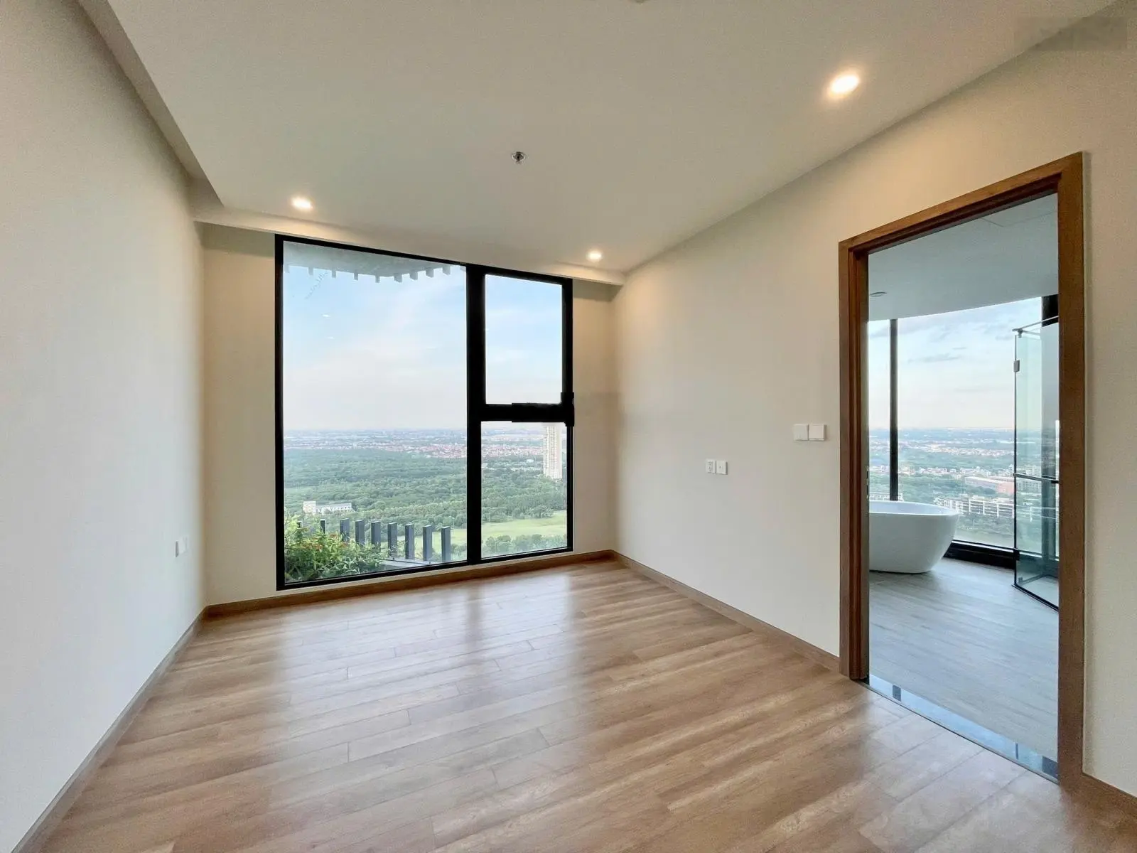 Chính chủ bán căn 3PN 98m2 căn hoa hậu của Swanlake Onsen Ecopark, view Hồ Thiên Nga LH 0979 397 ***