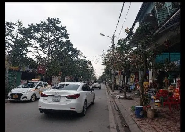 Bán nhà c4 mặt phố thạch cầu/17.5 tỷ/108m2/4.6mt