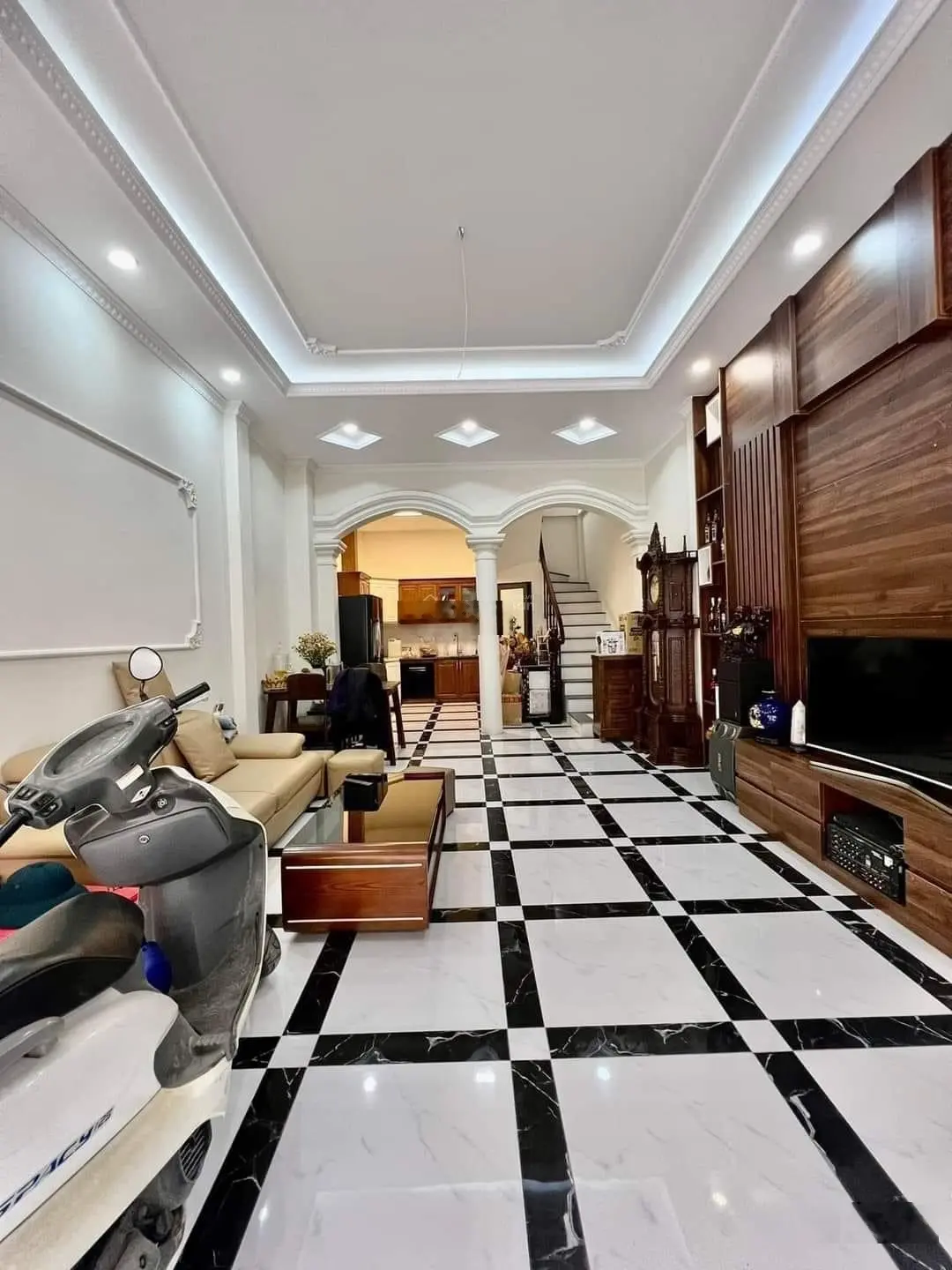 Bán nhà Mỹ Đình, Nam Từ Liêm, 52m2 x 3 tầng x MT 6m, ngõ nông, gần ôtô, hiếm bán. Giá 7.3 tỷ