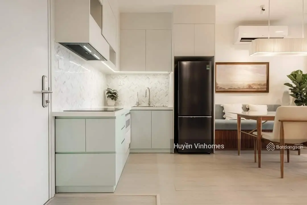 Chính chủ bán gấp căn hộ 2N2VS 68m2 giá 2,6 tỷ tặng full nội thất Vinhomes Ocean Park