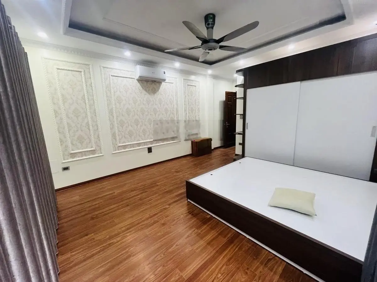 Siêu Hiếm ! Bán Nhà Phố Nguyễn Trãi 38M*5T*4mMT - Gần Ô Tô - Kinh Doanh - Nhỉnh 6 Tỷ