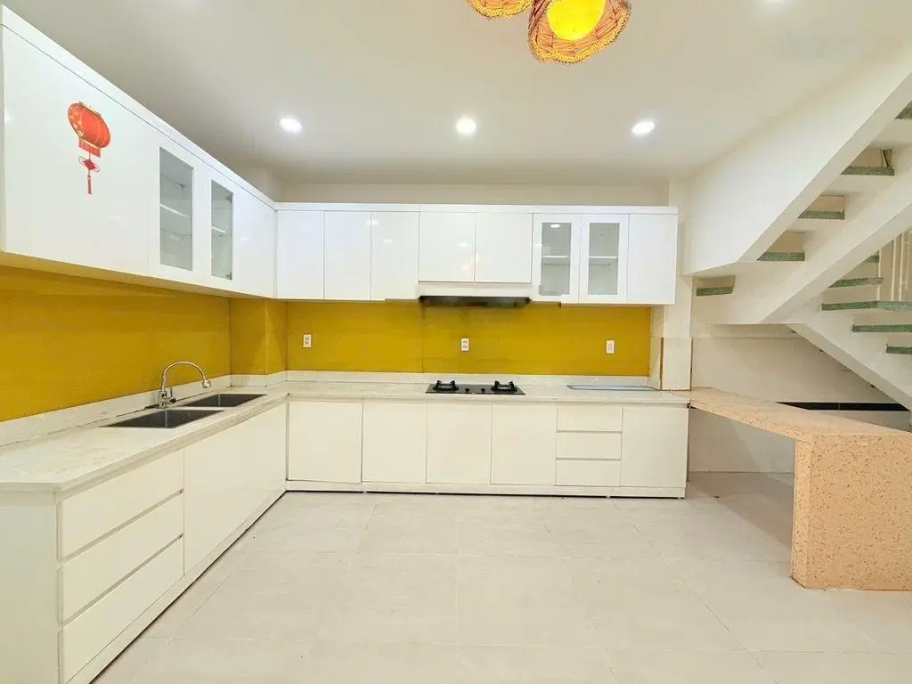 Chính chủ bán nhà 4 tầng hẻm xe hơi 8m mặt tiền đường số 5 Cư Xá Chu Văn An Bình Thạnh 70m2 13 tỉ
