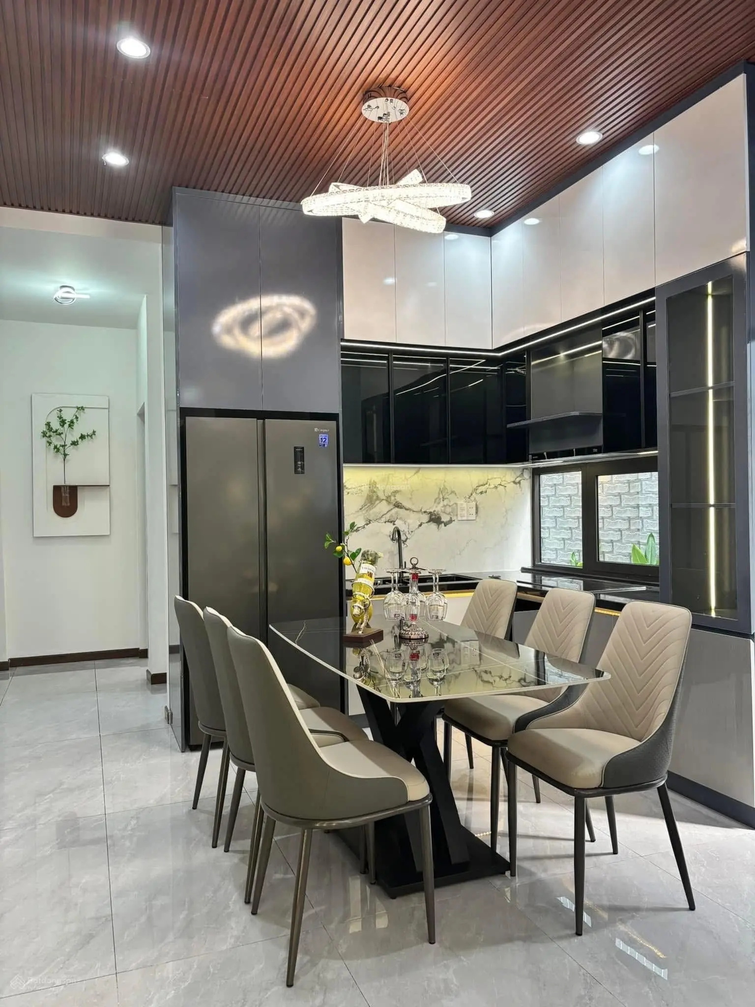 Bán nhà đẹp 122m x 2 tầng sân vườn thoáng mát Hoàng Diệu, trung tâm quận Hải Châu