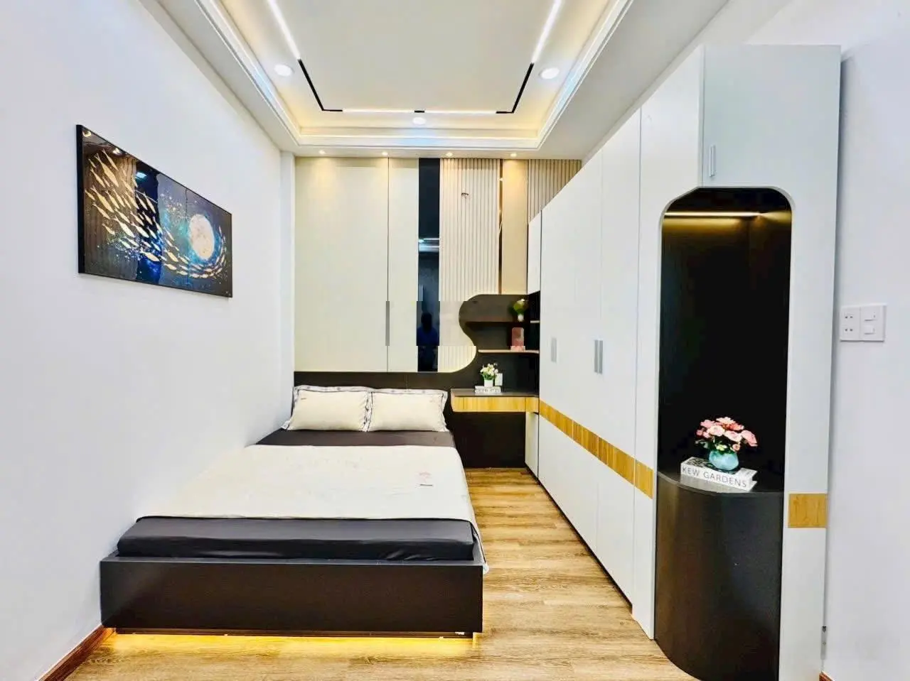 Bán nhà riêng tại Đất Thánh, 3,48 tỷ, 60m2, 4PN, 3WC, đẹp, nhiều tiện ích