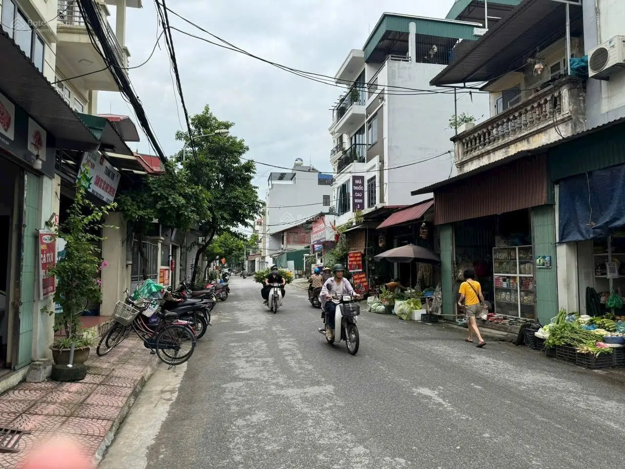 Chủ nhà nhờ bán gấp căn nhà 50m2 MT 5m, 2 mặt ngõ 8.2tỷ tại Hoa Lâm, Việt Hưng, Long Biên (giá tốt)