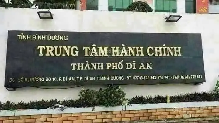 Bán căn nhà 1 lầu 1 trệt sát chợ buôn bán sầm uất, phường an bình, dĩ an, bình dương. giá quá rẻ