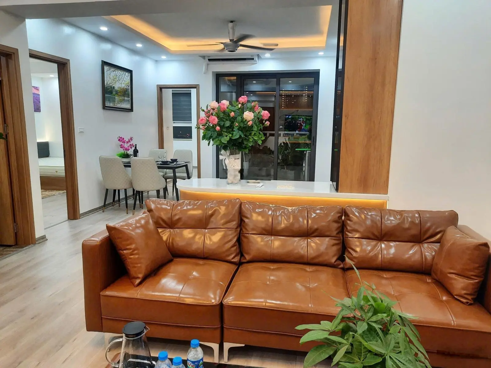 Chính chủ cần bán căn hộ HH2 Bắc Hà, 103m2 (3N, 2W), Có sổ, full nội thất, vị trí đắc địa, 5,8 tỷ