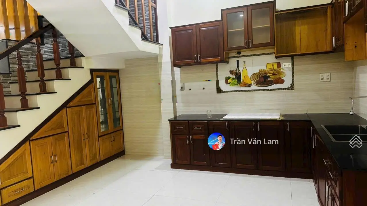 Nhà đẹp 2 tầng 2 mặt tiền Trần Khát Chân, Vĩnh Hòa, Nha Trang