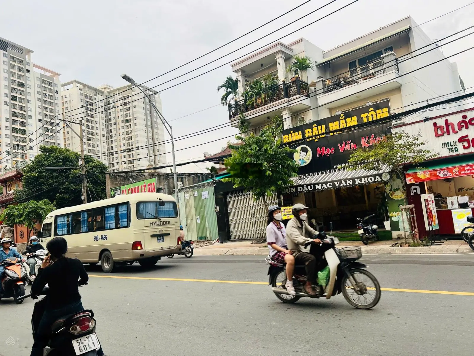 Bán nhà mặt tiền vị trí đẹp nhất đường Đặng Văn Bi, đang cho thuê kinh doanh, Bình Thọ, TP Thủ Đức