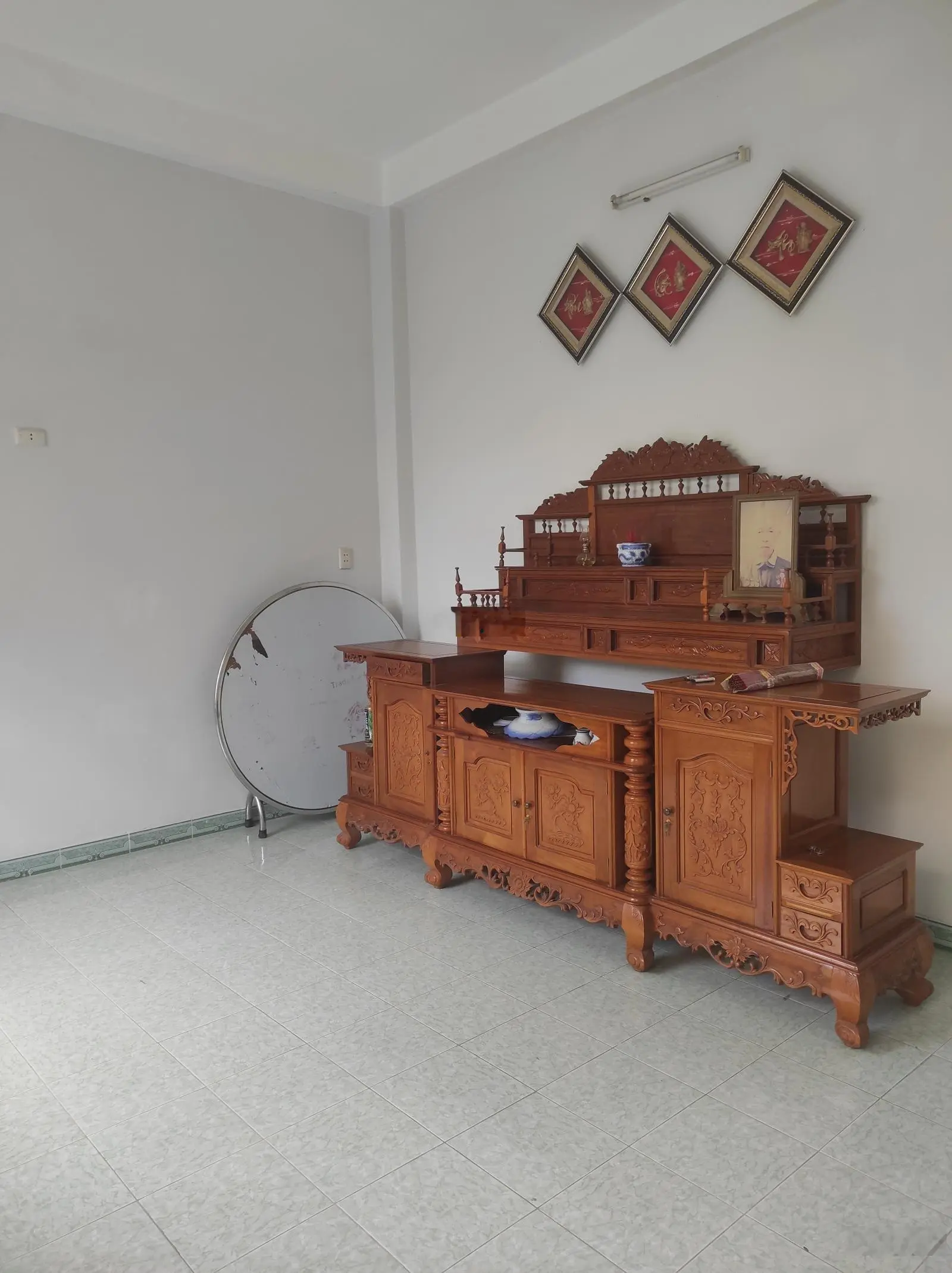 Bán gấp nhà 3 tầng ở Bà Làng, Vĩnh Hoà cách biển Nha Trang chỉ 400m.
