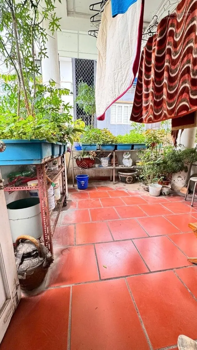 Bán nhà riêng Nam Đồng, Đống Đa, kinh doanh,ôtô đỗ cửa, 2thoáng,vài bước ra Hồ Đắc Di. 63m, 4tầng.