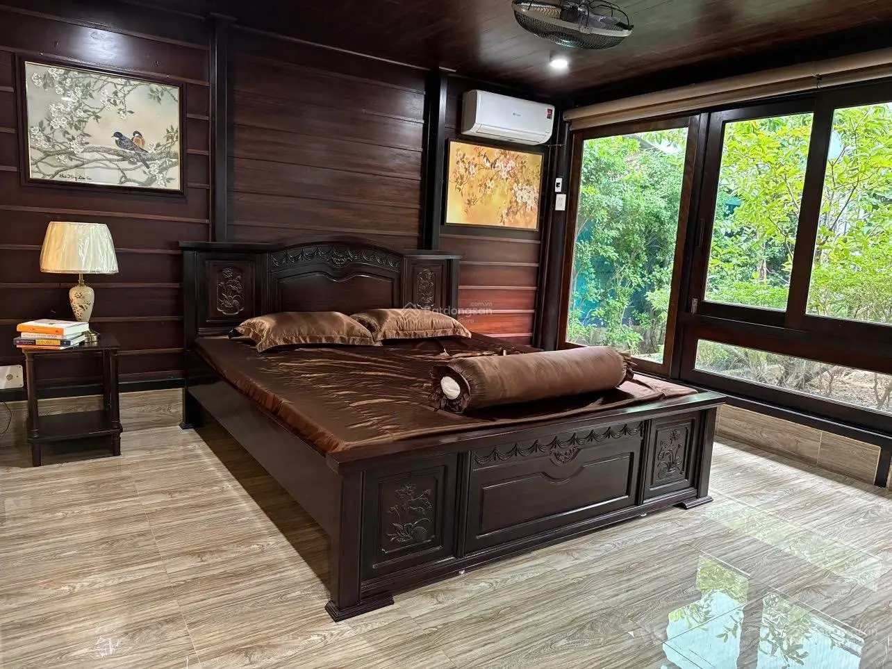 Bán Biệt thự nhà vườn gỗ Nu và xá xí tại trung tâm diên Khánh