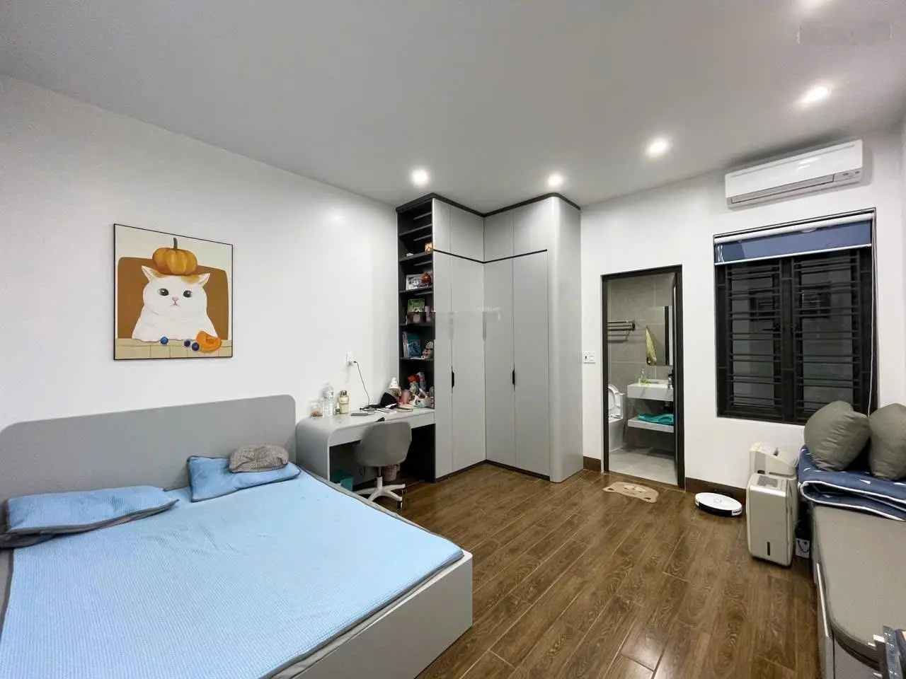 Nhà 4 tầng phân lô văn cao rất đẹp- diện tích 90 m