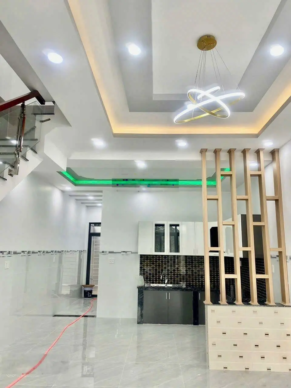 Cần bán nhà mới 100% phường Tương Bình Hiệp. Gần trường nguyễn hiền. Gần ngã ba sở gà