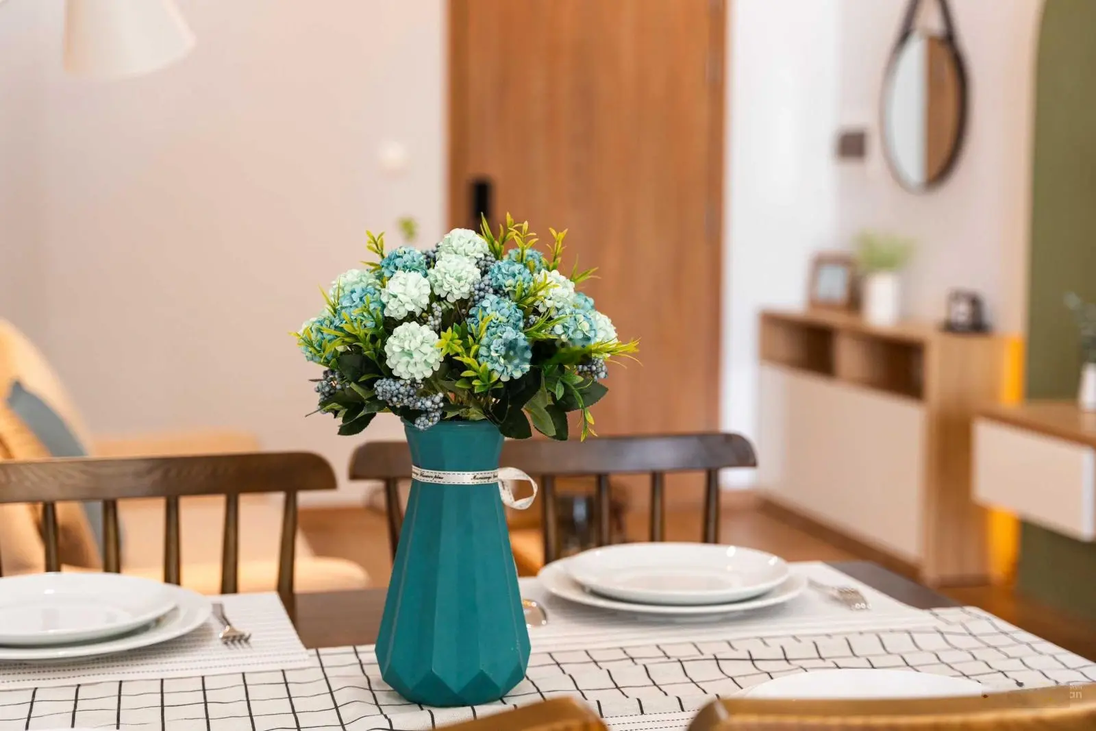 Quỹ căn độc quyền thương mại chỉ từ 320 triệu, đã có sổ, HT vay 70%, chiết khấu cao nhất thị trường