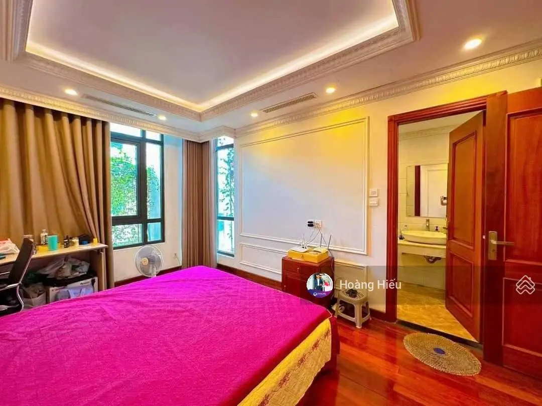 Cực đẹp, nhà đẹp Cầu Giấy, ôtô đỗ cạnh, lô góc 2 mặt thoáng, tặng nội thất mới 52m2, 5 tầng
