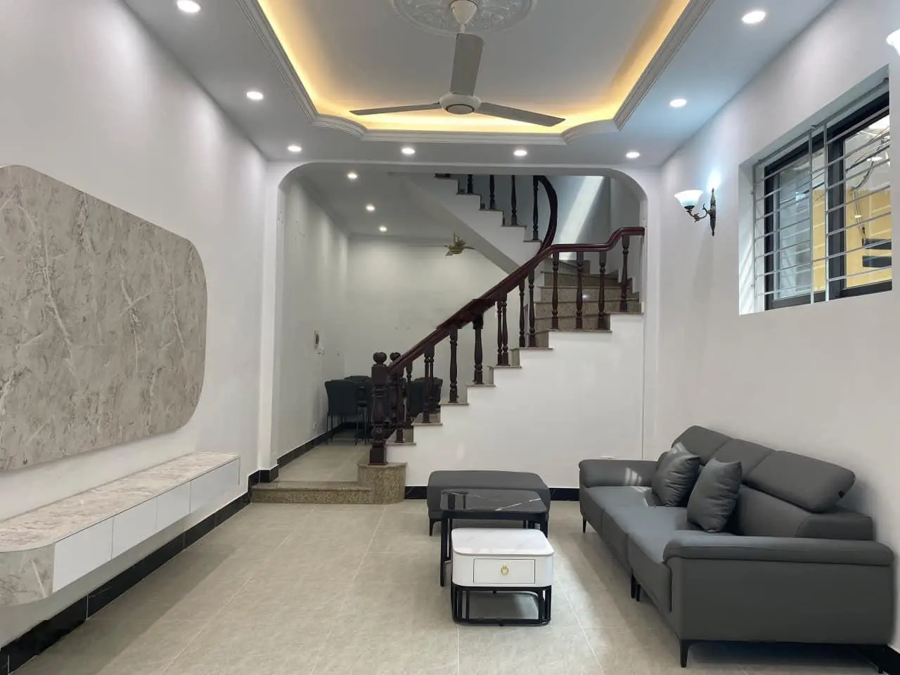 Lõi Ba Đình, 70m2, sổ phân lô, sẵn nhà 5 tầng giá chỉ nhỉnh 9 tỷ