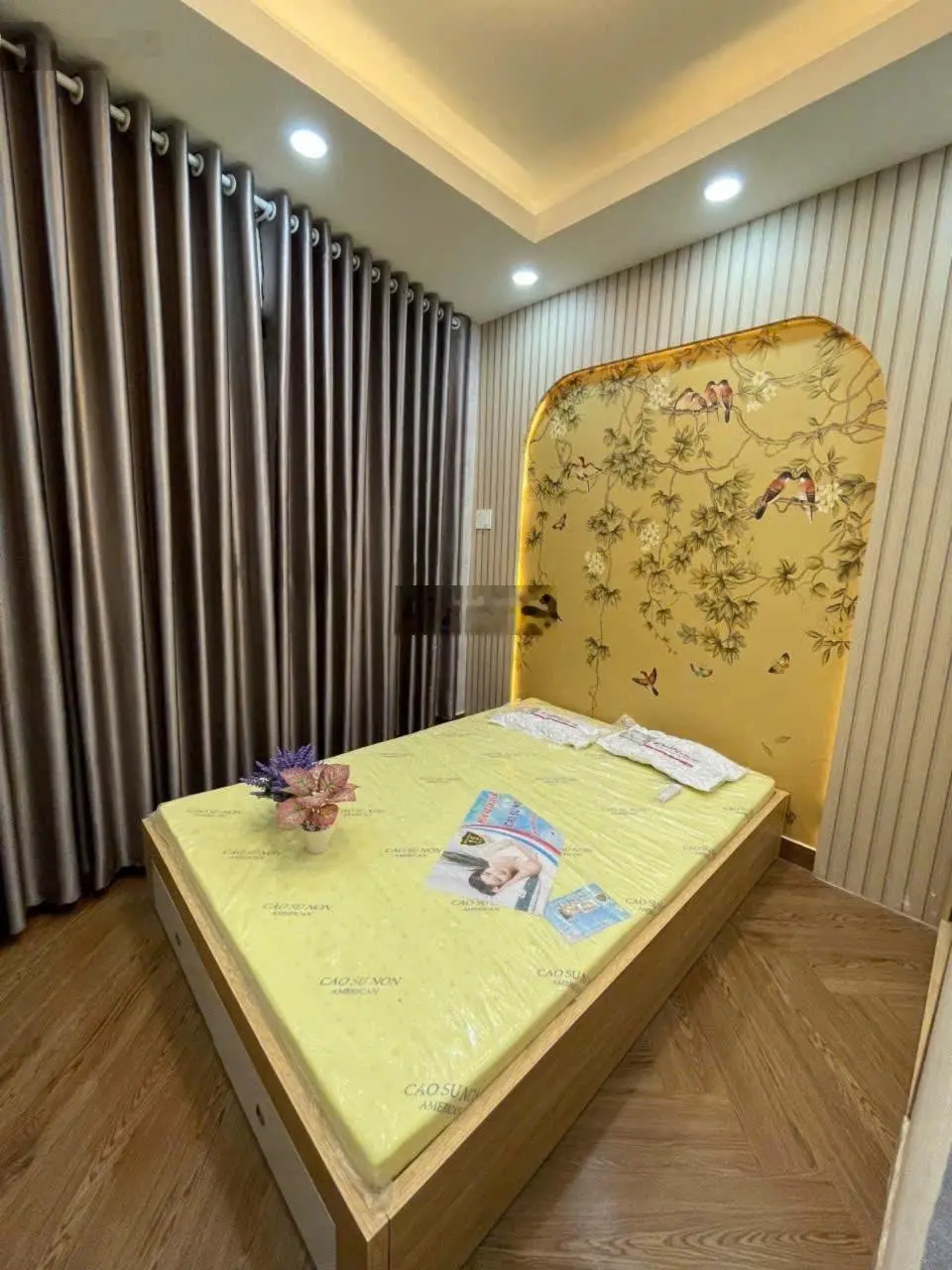 Nhà Phú Nhuận, hẻm xe hơi, có sân thượng, chủ gửi giá 4 tỷ 750 còn thương lượng. LH ngay 0906 435 ***