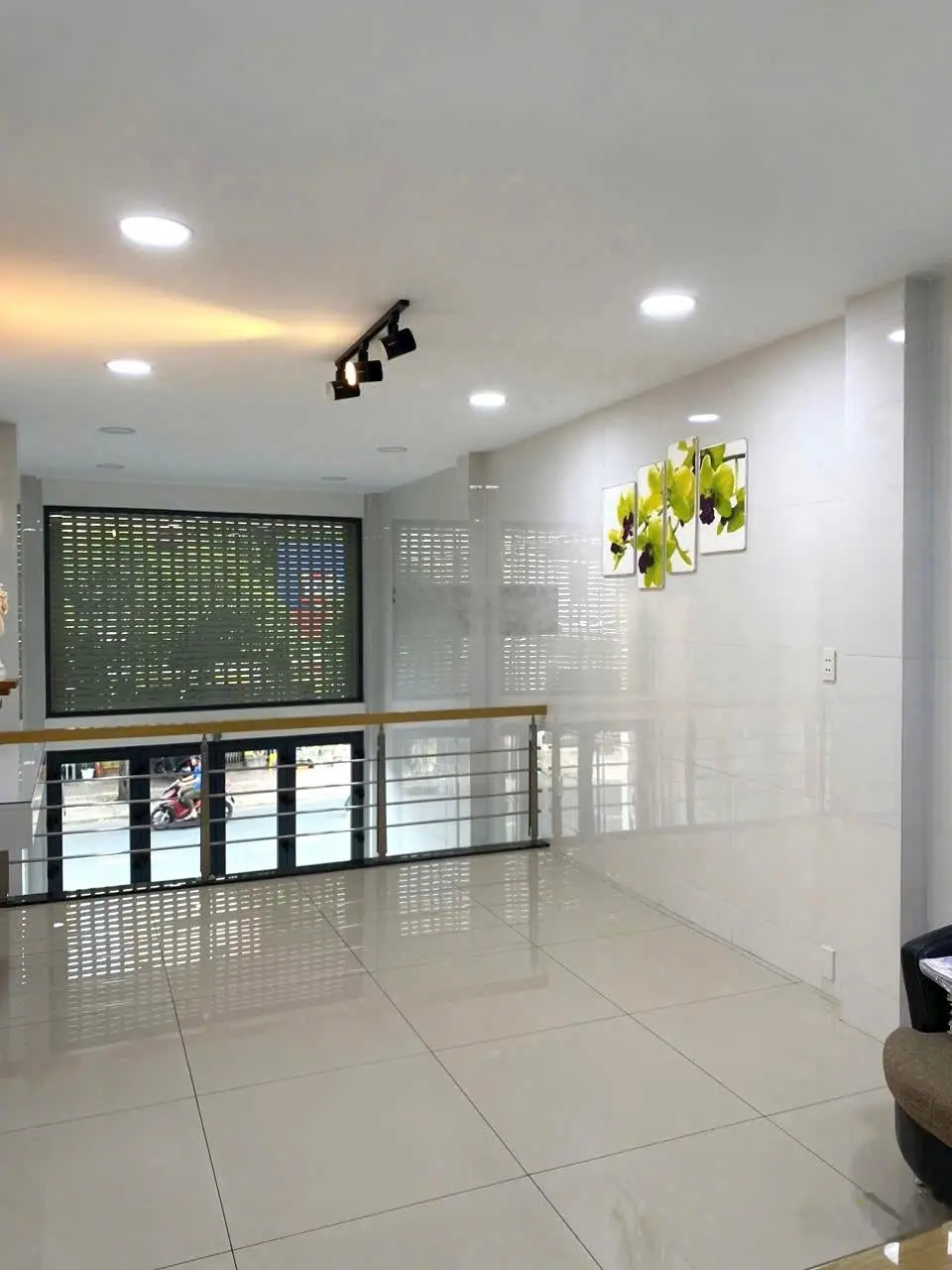 Bán nhà mặt tiền đường Bình Thới, Quận 11. DT: 9x18m. Giá 38 tỷ