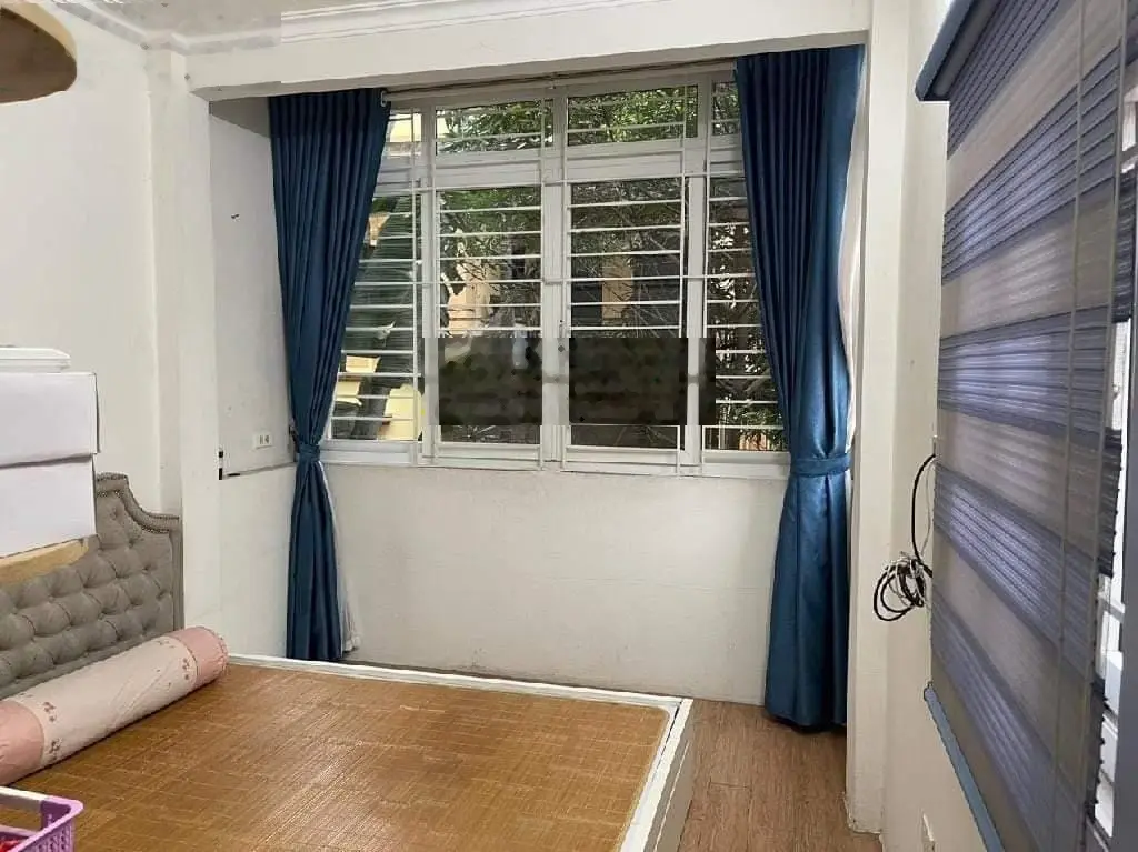 Nhà đẹp - ngõ ô tô - gần hồ tây - nghi tàm . dt 33m chỉ hơn 6 tỷ có ngay nhà 5tầng ngõ p