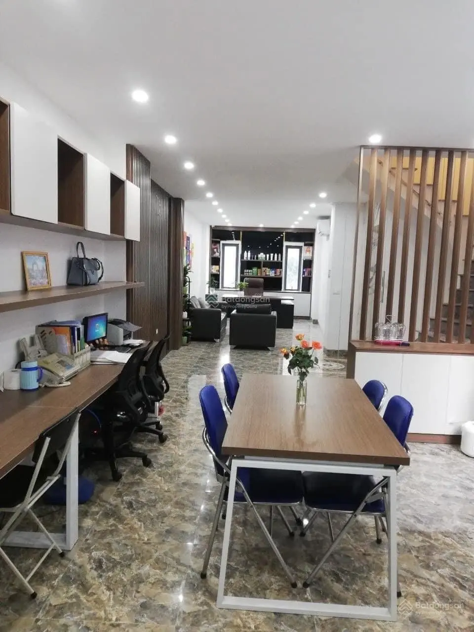 Bán nhà âu cơ ngõ ô tô, cách phố 15m, 2 mặt ngõ, dt 250m2, mt 11m, giá 90tr/m2
