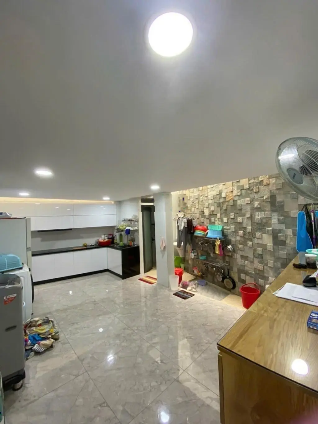 Bán nhà mặt tiền quận 11- gần lê đại hành kinh doanh 162m2( 9x 18) 5 tầng chỉ 37 tỷ, lh: 0907082141