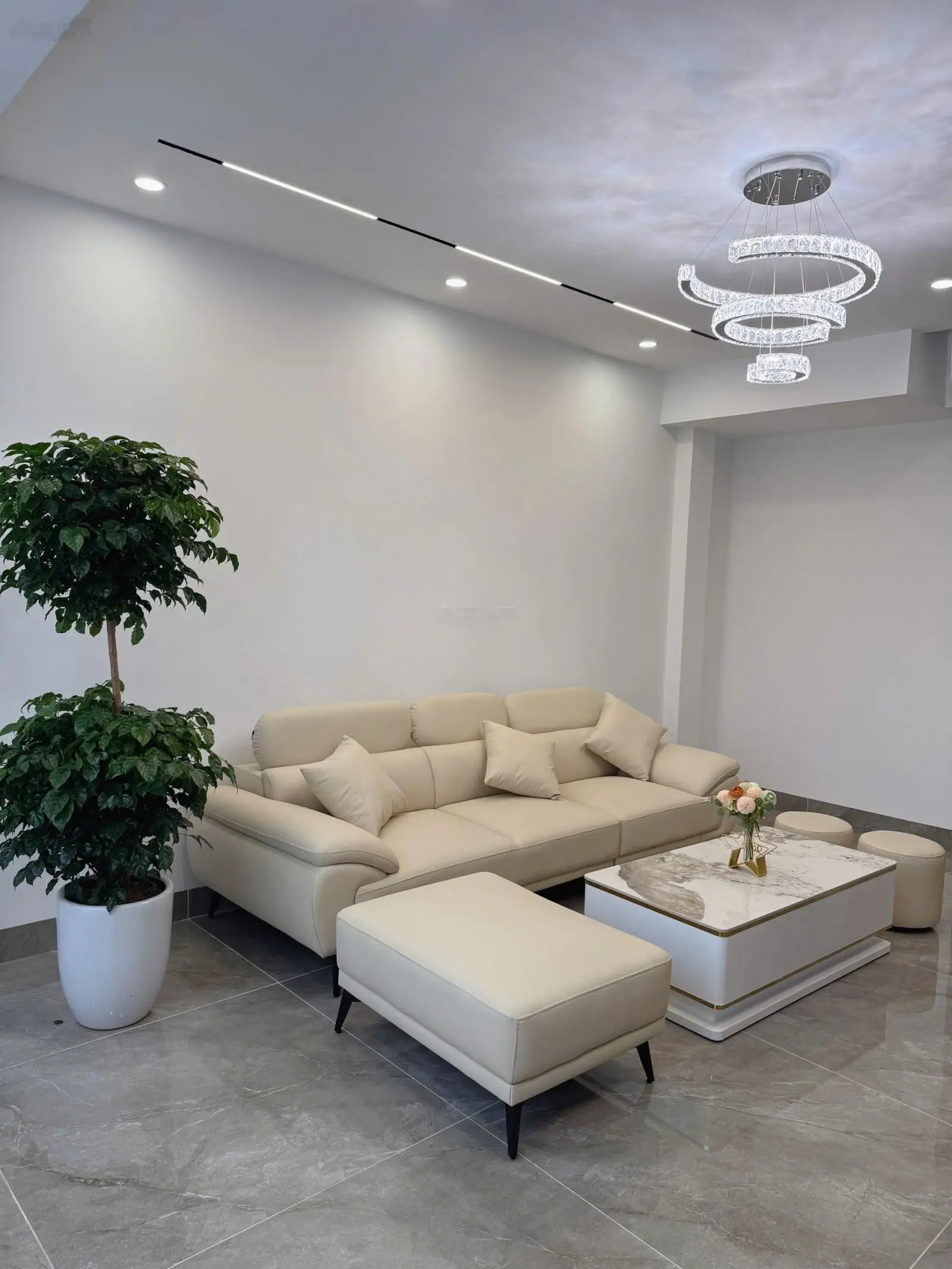 Mặt ngõ k/doanh thượng thanh 61m2 x 6t t/máy, mt 4m gara 2 oto 7 chỗ trong nhà chỉ 12 tỷ đẳng cấp