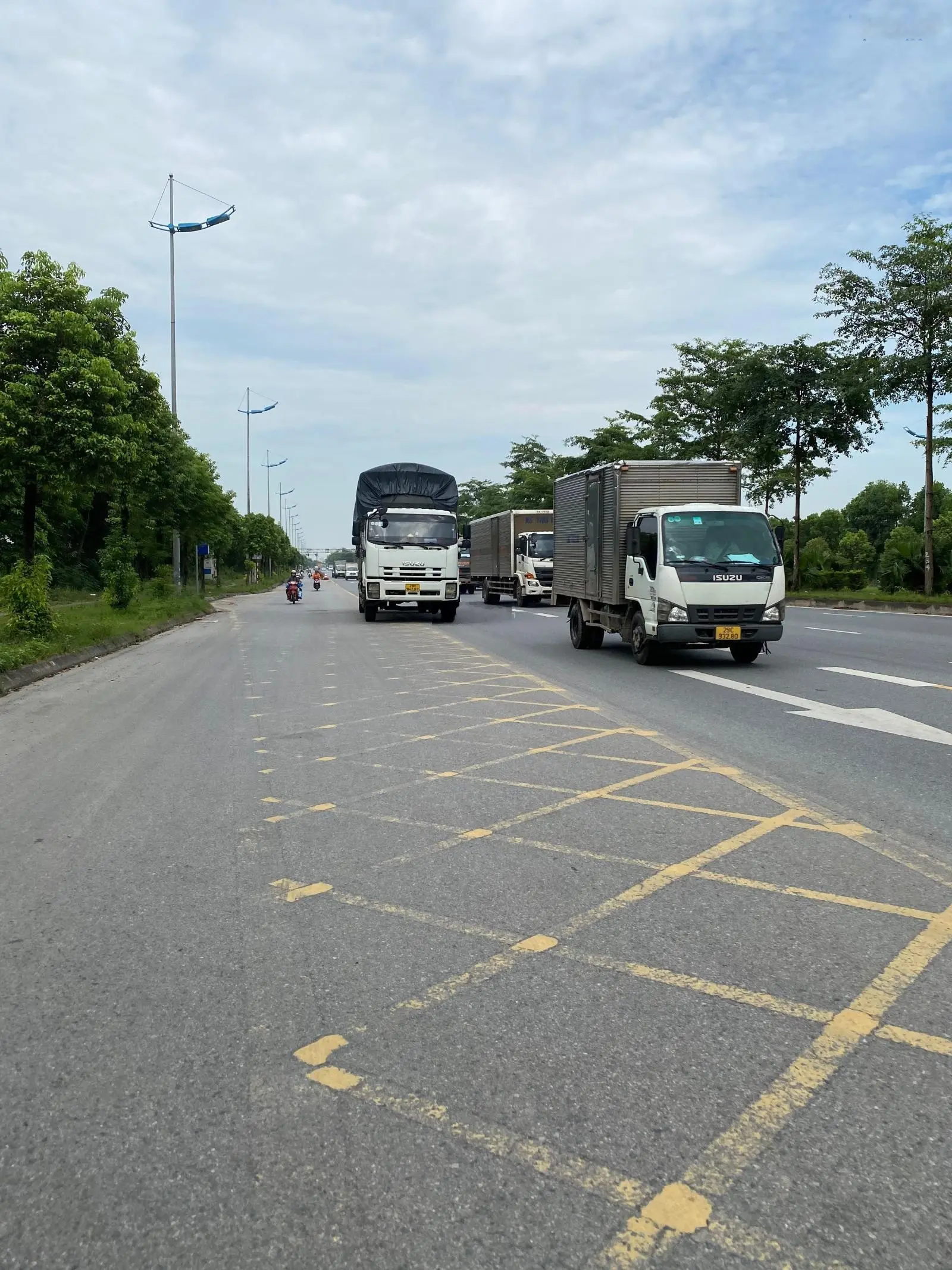 Bán 55m2 thông số đẹp, ô tô nằm trong nhà, sát thành phố thông minh giá 3,45 tỷ (có thương lượng)