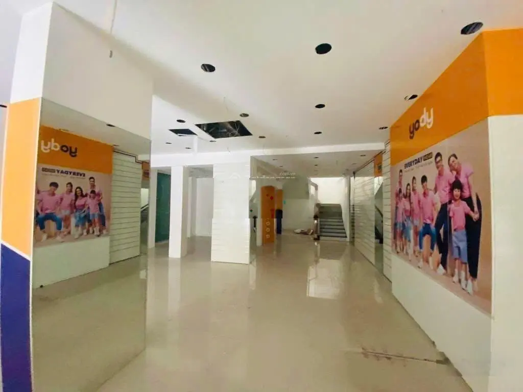 Bán nhà mặt tiền Quận 5 lô góc Bùi Hữu Nghĩa ngay chợ Hòa Bình 161m2 ngang 8m chỉ 39 tỷ
