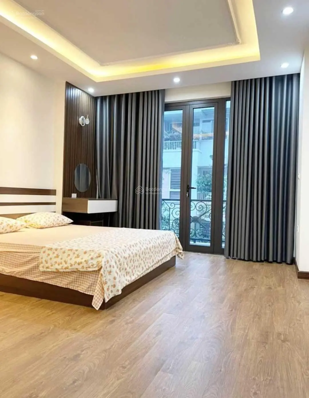 Bán nhà Bà Triệu, Hà Đông. Ô tô tránh, gara ô tô, Kinh doanh, Dt 43m2, 5 tầng, giá 7.5 tỷ