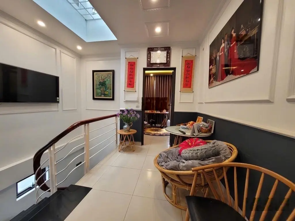 Bán nhà riêng đường Phố Trạm 7 tỷ vnd 42m2 3PN 4PT tại Long Biên