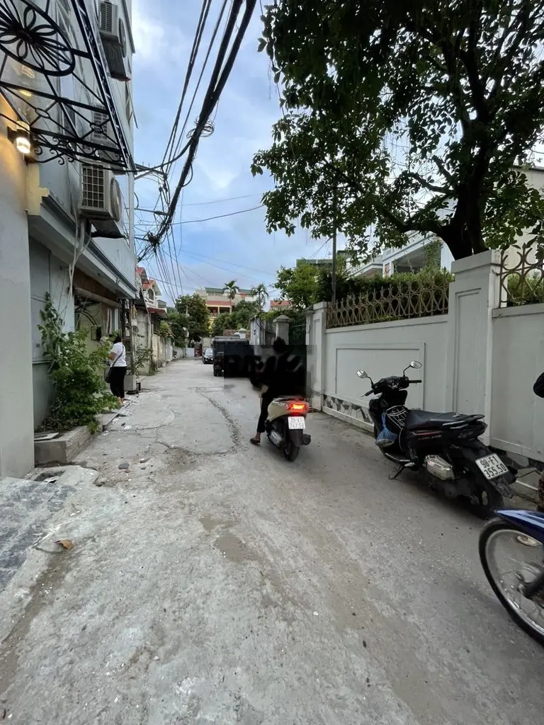 Bán nhà Thạch Bàn 46m2 x 6 tầng,thang máy x 5,3m,ngõ ô tô tránh nhau
