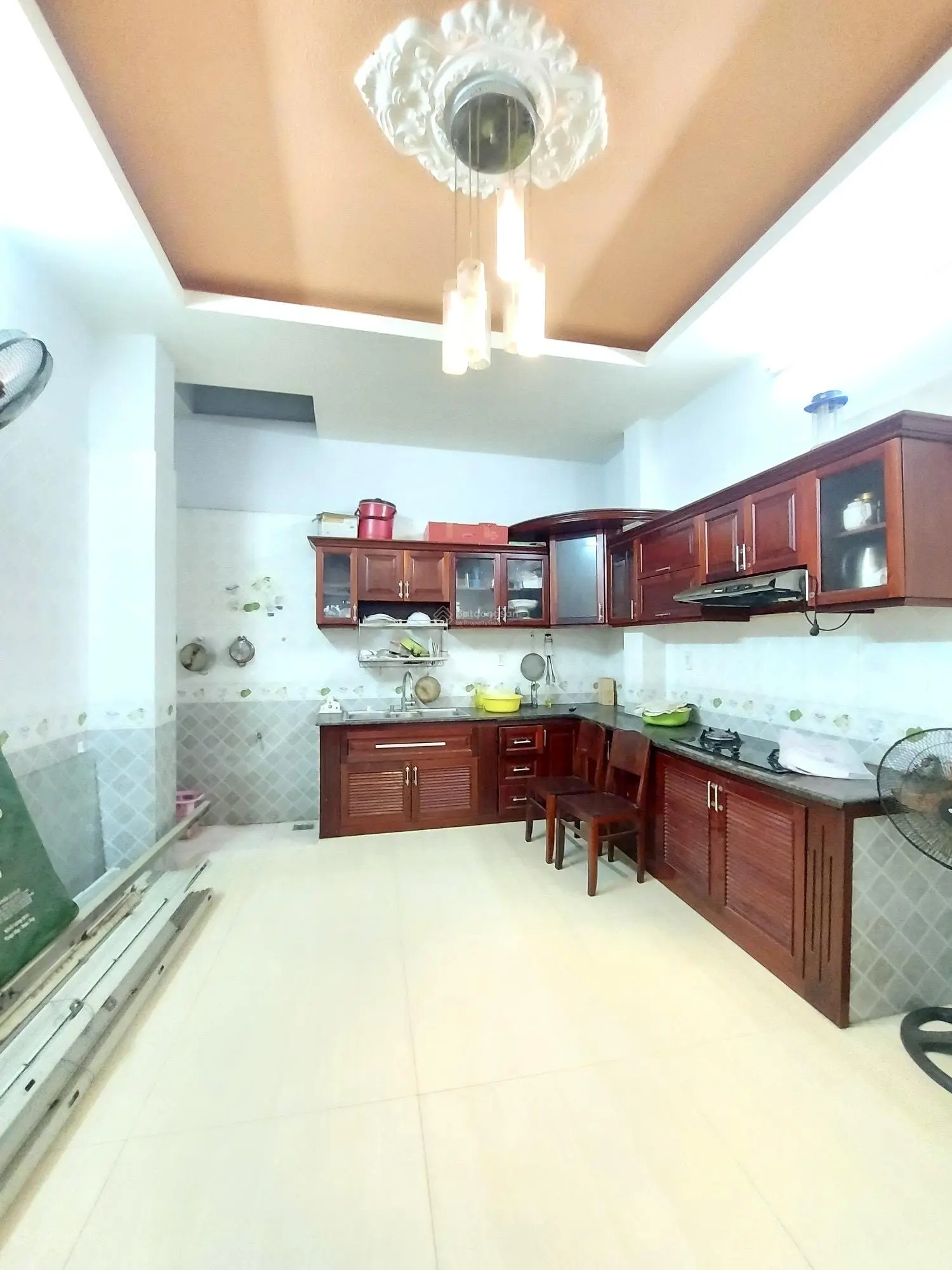 Hẻm 1 xẹt Nguyễn Tri Phương ngay 3 tháng 2 Phường 9 Quận 10 - 4 tầng 56m2 ( 4 x 14 ) giá 9 tỷ 800tr