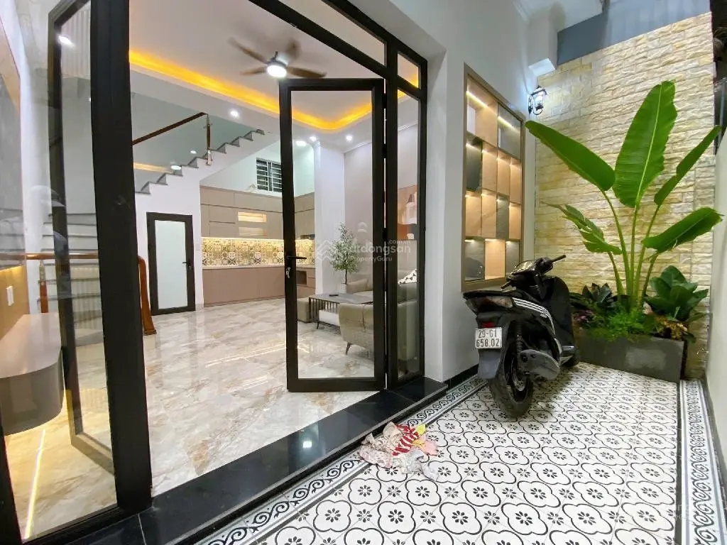 Bán nhà An Dương, Yên Phụ, 42m2, 5 tầng full nội thất ở ngay. ngõ rộng và nông, chỉ 7,5 tỷ.