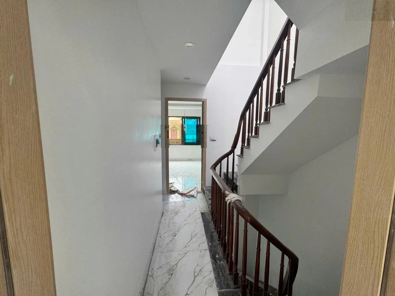 Bán Gấp nhà liền kề 3 tầng Mới xây đẹp, oto vào tận đất Tân Hoà, Quốc Oai. LH: 0389587708
