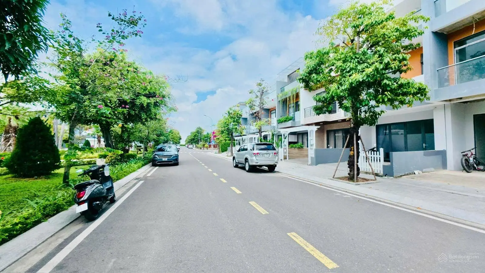 Nhà thô gói 8 view trực diện hồ bơi The Capella đường 71 chỉ 8,3 tỷ dành cho khách vip/ 0931800111