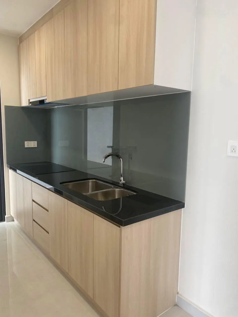 Cần bán căn hộ chung chư Gofl View Lê Phong Bình Dương, 2pn2wc tầng thấp, diện tích 72m2