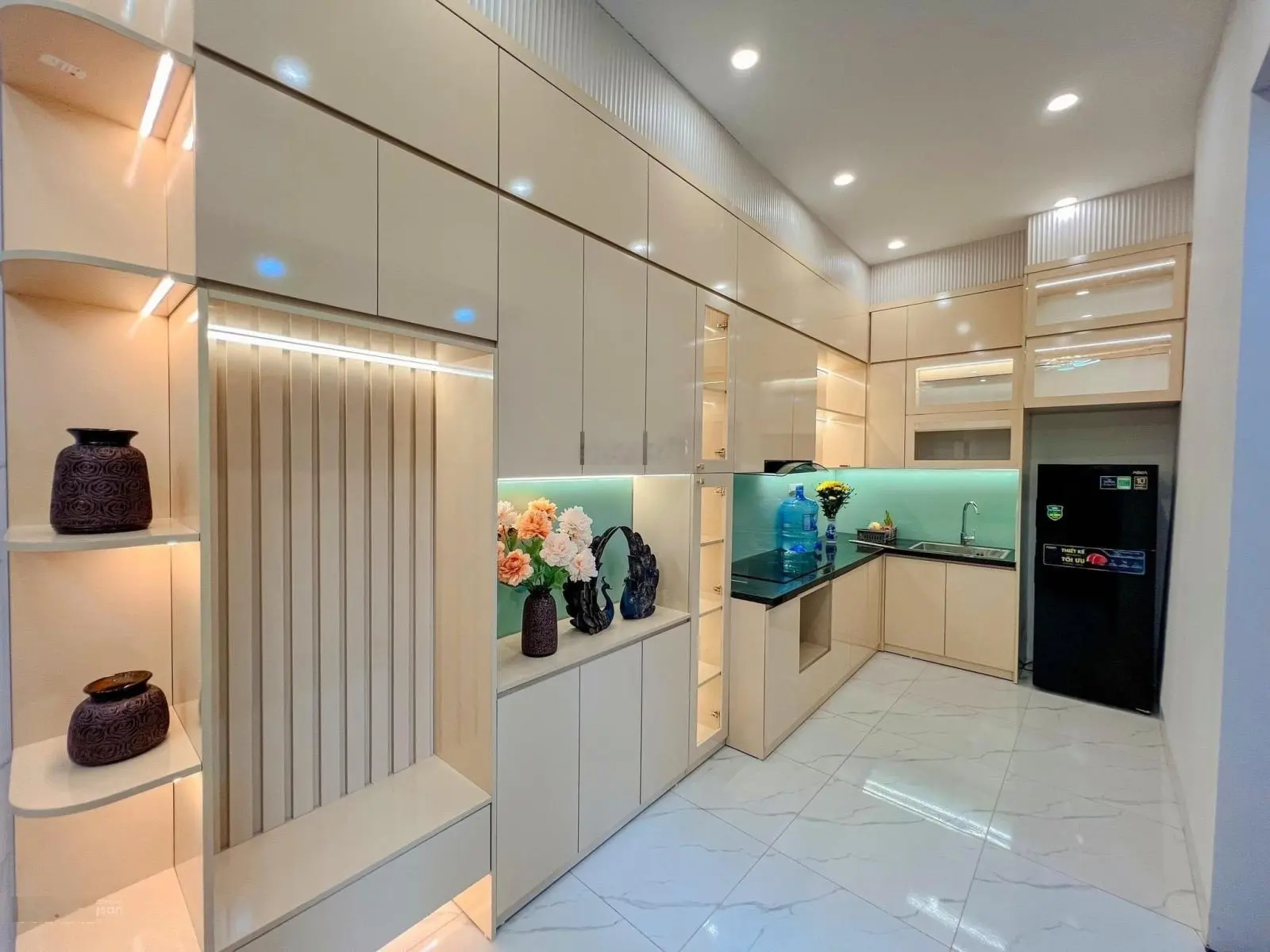 Bán nhà Vĩnh Hưng 31m2x5tầng, ngõ nông, rộng. Sổ đỏ vuông vắn không thóp hậu, chính chủ. Giá 4,05tỷ
