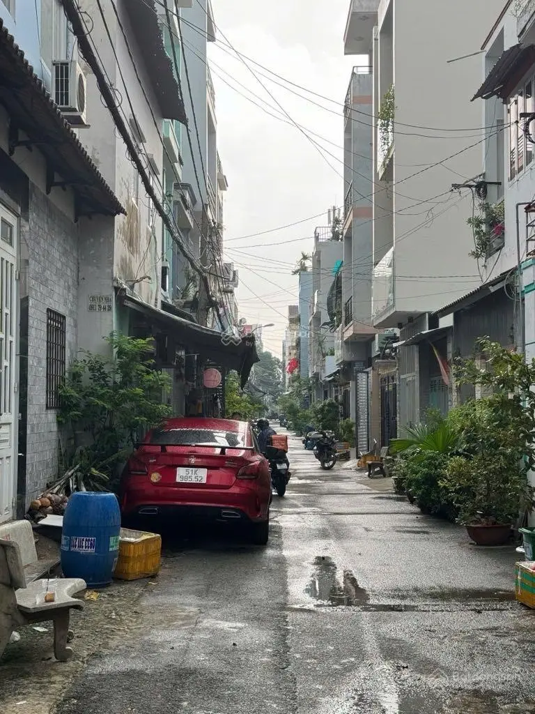 HẺM XE TẢI - NHÀ 4x18 VUÔNG VỨC - DIỆN TÍCH KHỦNG NGAY CÂY CÁM GẦN LIÊN KHU 5-6 GIÁ CHỈ 3 TỶ