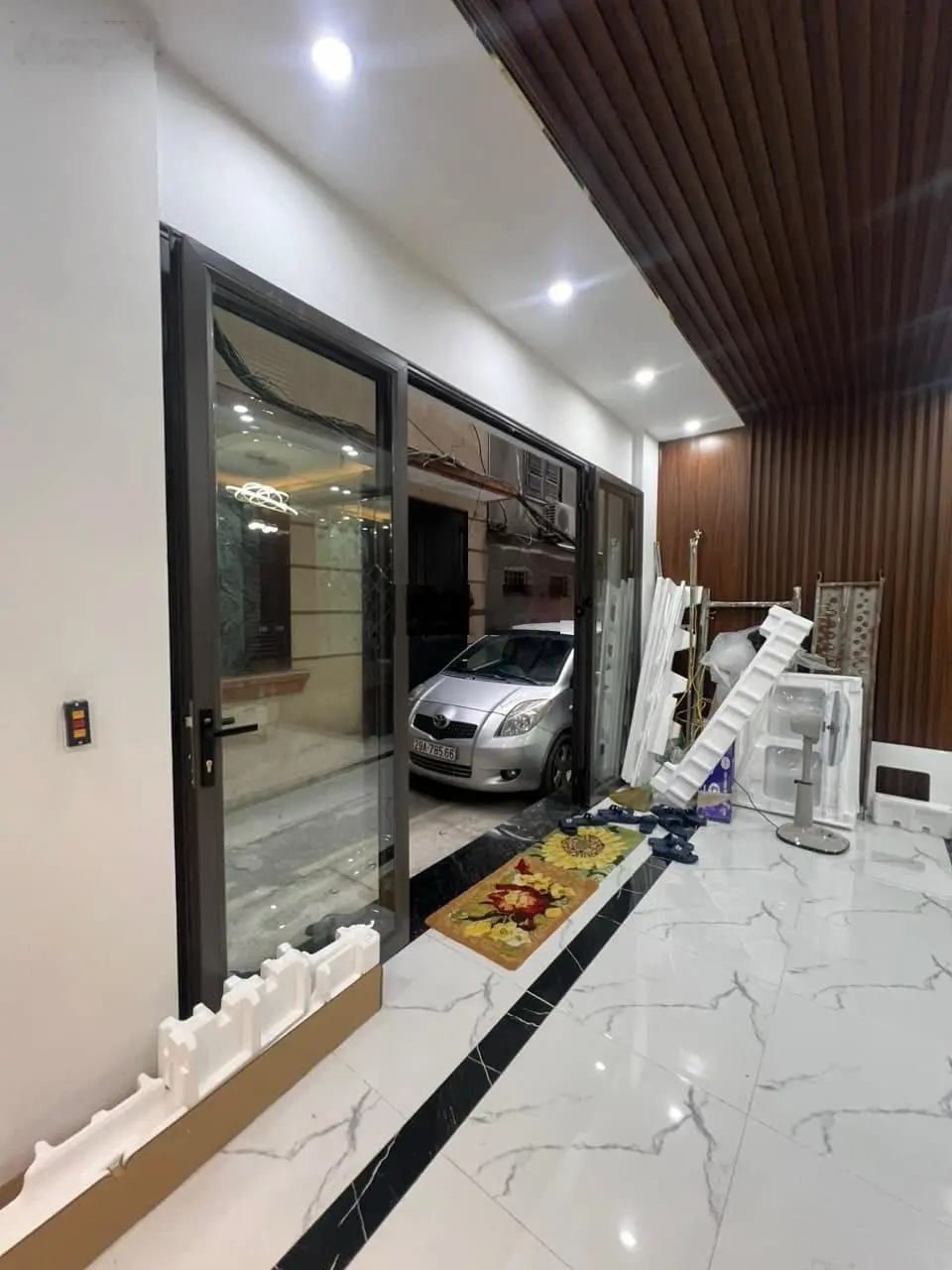 Bán nhà phân lô, ô tô đỗ cửa 50m2*4T giá 10.8 tỷ Vương Thừa Vũ, Thanh Xuân