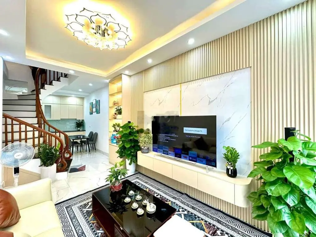 Bán nhà Xuân Đỉnh 38m, 6 tầng nhỉnh 6 tỷ LH ***
