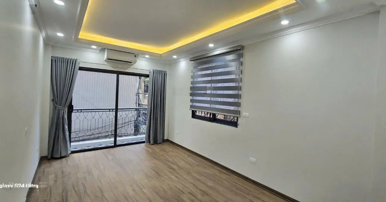 Bán gấp nhà hoàng mai lương khánh thiện dt40m x6t mt3,5m giá 10,2 tỷ lh;0986 943 ***