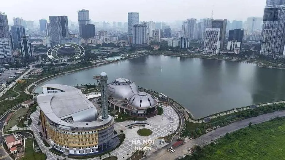 Bán căn góc 4 phòng ngủ view hồ Vinhomes Skylake, Phạm Hùng giá giảm sốc. LH 0983 786 ***