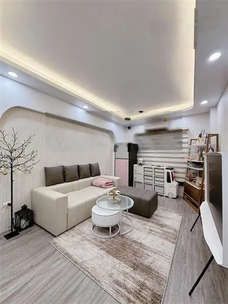 Bán NR 4PN, 3WC, 33m2, 8,1 tỷ tại Minh Khai, Hai Bà Trưng, Hà Nội