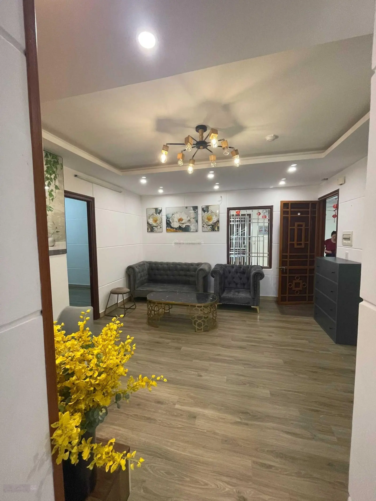 Có lốt ô tô, có hỗ trợ cho vay trả góp. Chung cư Kim Trường Thi, LH: 0948 477 ***
